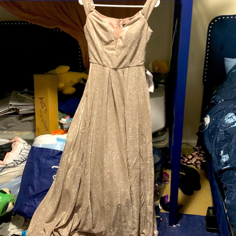 B. Darlin medium sized prom dress